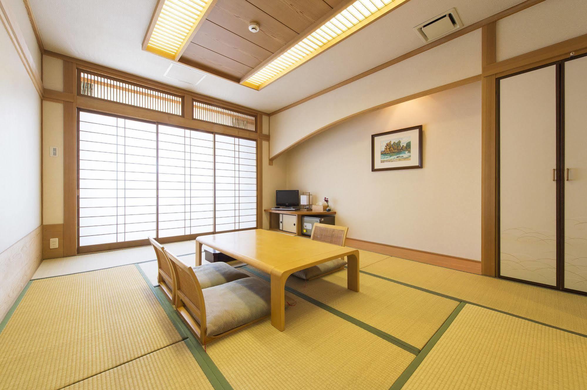 Hotel Takachiho Exterior photo