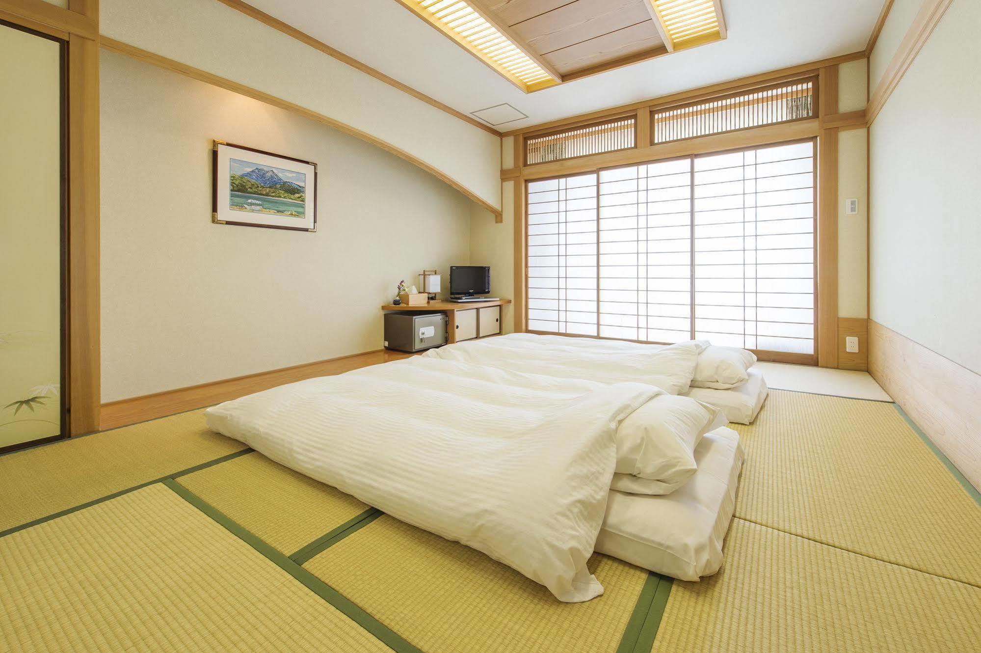 Hotel Takachiho Exterior photo